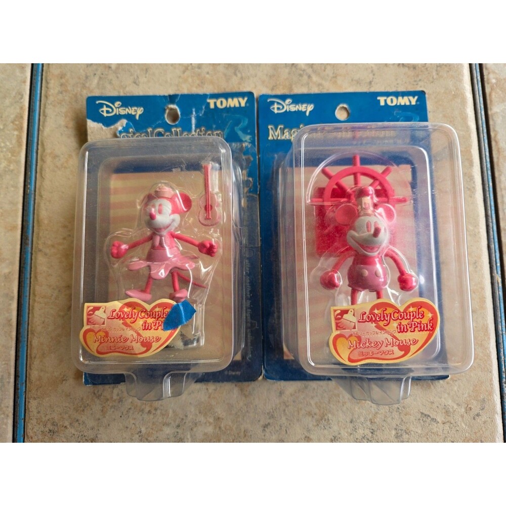 TOMY Disney Magical Collection Mickey Minnie Lovely Couple in Pink Sealed Lot 2